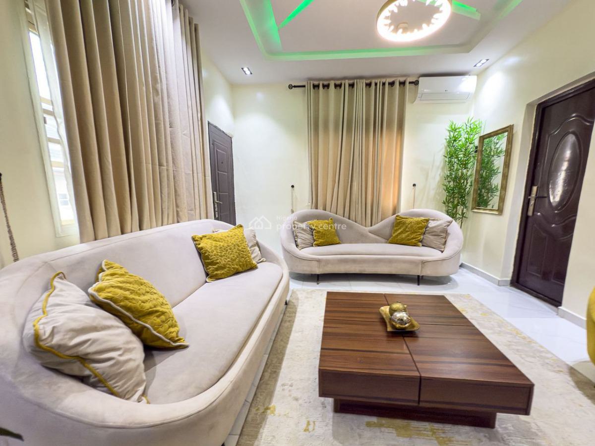 2 Bedrooms Luxury Apartment, Moradeun, Gra Phase 2, Magodo, Lagos, Flat / Apartment Short Let