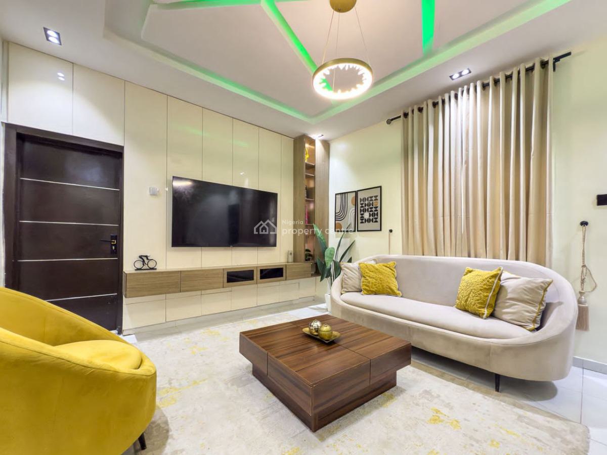 2 Bedrooms Luxury Apartment, Moradeun, Gra Phase 2, Magodo, Lagos, Flat / Apartment Short Let