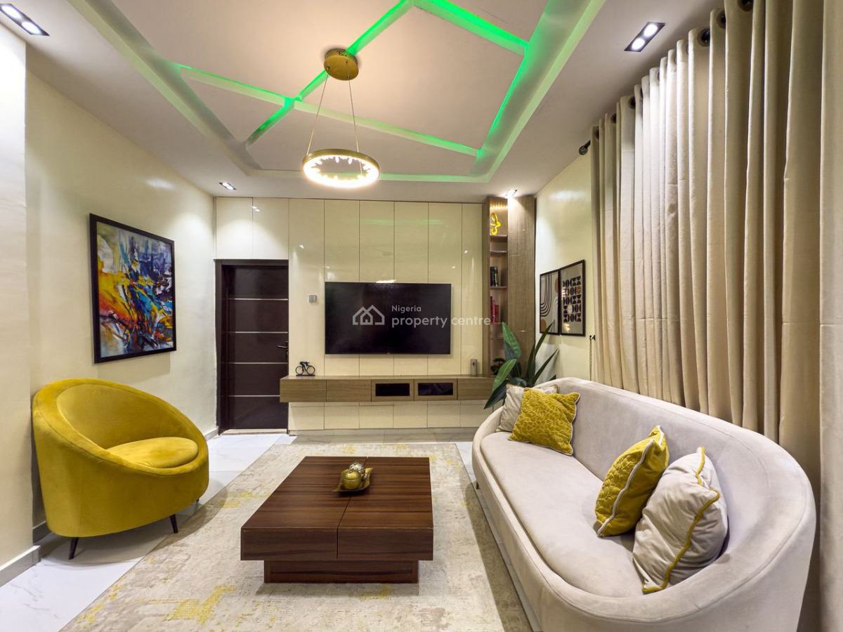 2 Bedrooms Luxury Apartment, Moradeun, Gra Phase 2, Magodo, Lagos, Flat / Apartment Short Let