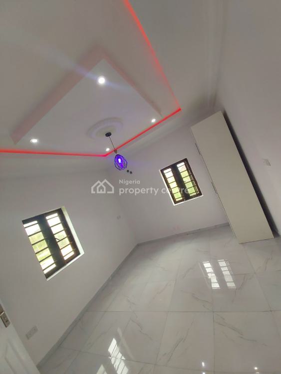 Magnificent 2 Bedroom Flat, 41, Hopevile Estate, Lekki Phase 2, Lekki, Lagos, Flat / Apartment for Rent
