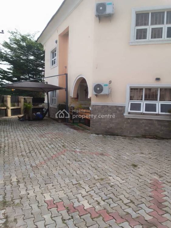3 Bedroom Luxury Apartment, Gwarinpa, Abuja, Flat / Apartment Short Let