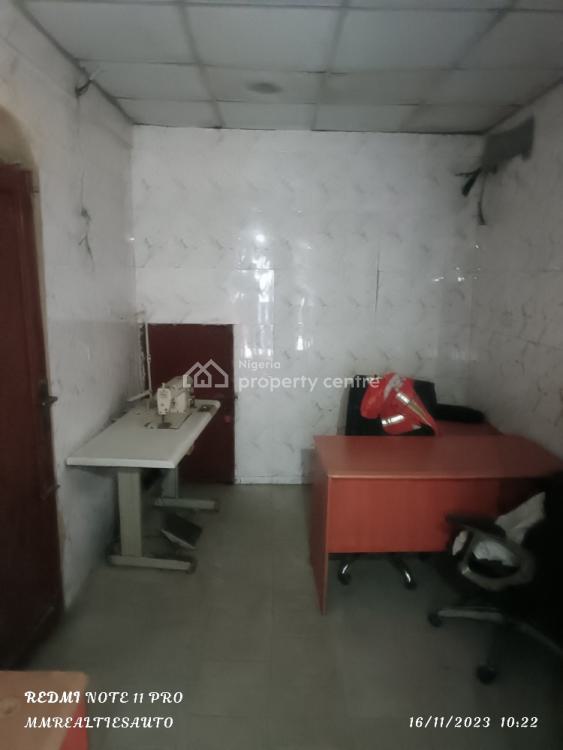 Office Space, Desalu Street, Ebute Metta West, Yaba, Lagos, Office Space for Rent