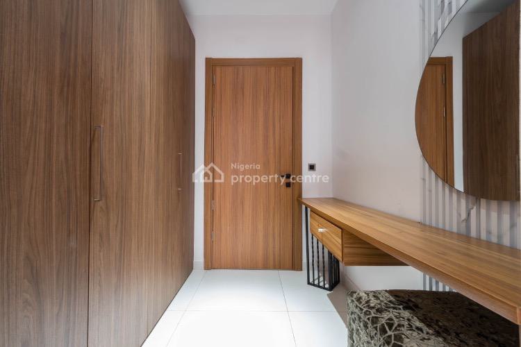 Luxury 2 Bedroom with Swimming Pool, Gym and Rooftop, Lekki Phase 1, Lekki, Lagos, Flat / Apartment Short Let