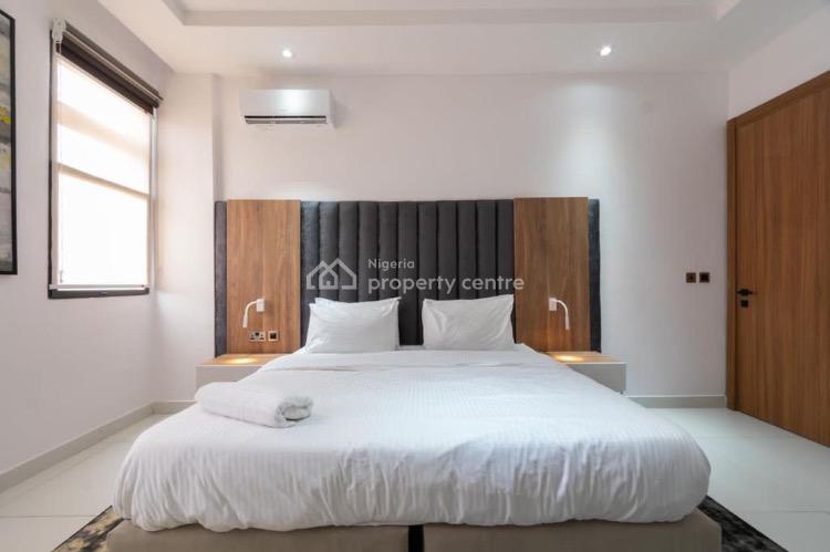 Luxury 2 Bedrooms with Swimming Pool, Gym and, Lekki Phase 1, Lekki, Lagos, Flat / Apartment Short Let