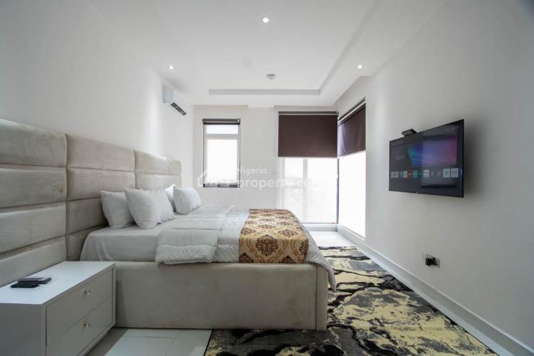 Luxury 2 Bedroom Apartment with Swimming Pool, Gym and Rooftop, Lekki Phase 1, Lekki, Lagos, Flat / Apartment Short Let