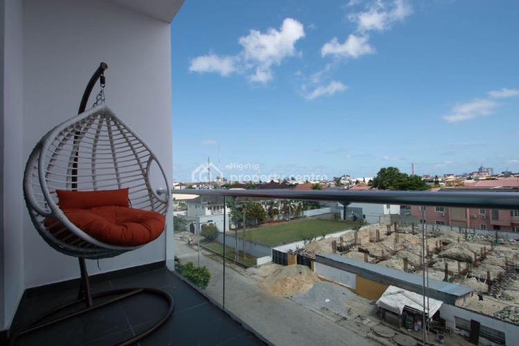 Luxury 2 Bedroom Apartment with Swimming Pool, Gym and Rooftop, Lekki Phase 1, Lekki, Lagos, Flat / Apartment Short Let