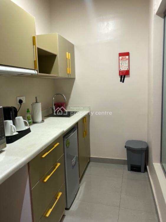 1 Bedroom Apartment, Akin Leigh Crescent, Lekki Phase 1, Lekki, Lagos, Mini Flat (room and Parlour) Short Let