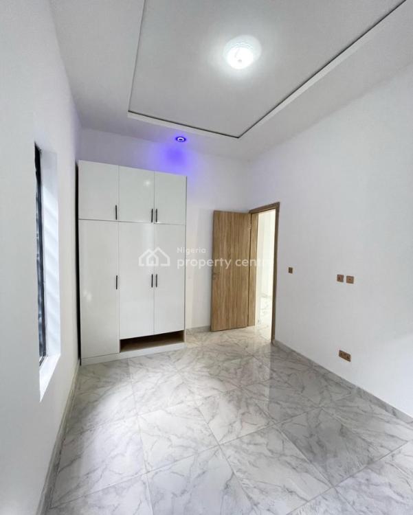 Exceptional Family Home on Acreage, Orchid Hotel Road Off Chevron Toll Gate Orchid, Lekki Phase 2, Lekki, Lagos, Detached Duplex for Sale