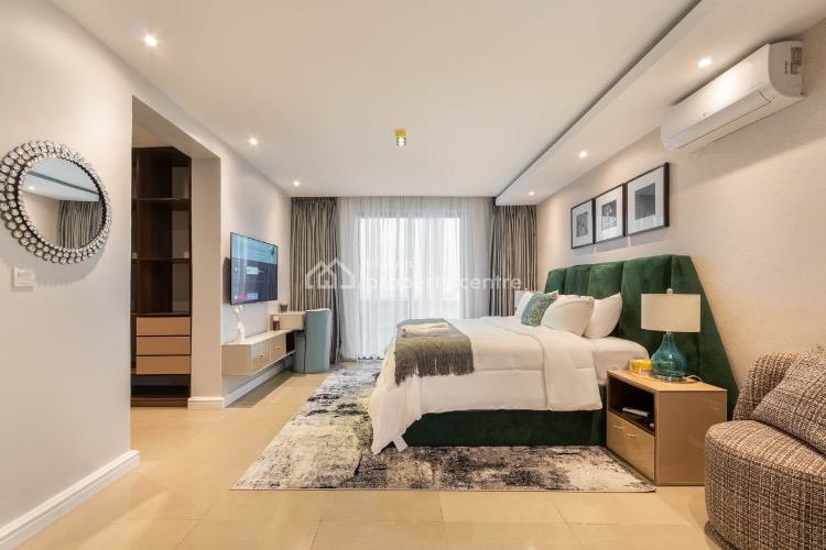 Luxury 2 Bedroom Apartment with Ps5 Game, Pool, Rooftop, Balcony & Gym, Periwrinkle Estate, Lekki Phase 1, Lekki, Lagos, Flat / Apartment Short Let