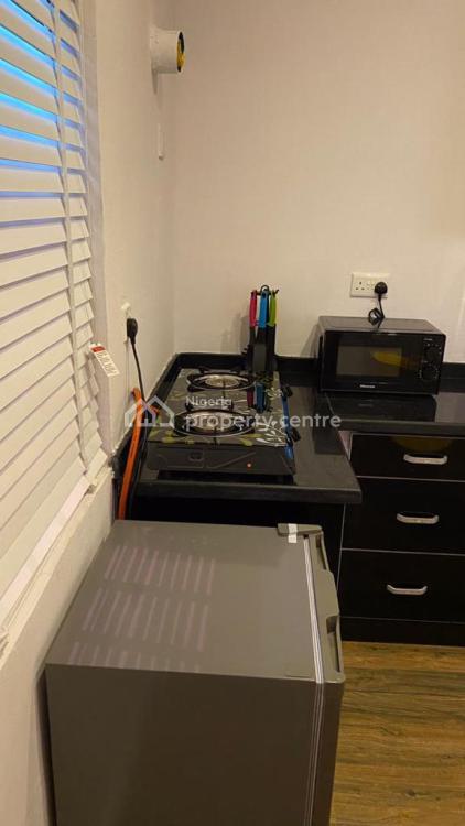 1 Bedroom, Ikate, Lekki, Lagos, Mini Flat (room and Parlour) Short Let