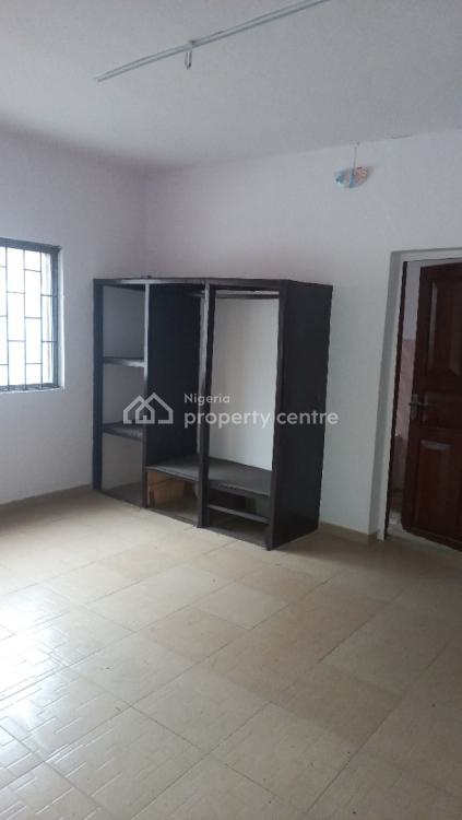 3 Bedroom Flat, Unity Estate By Car Wash Bus Stop, Egbeda, Alimosho, Lagos, House for Rent