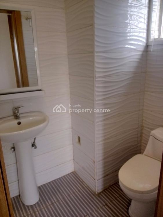 a Luxurious 3 Bedrooms Flat, Ikota, Lekki, Lagos, Flat / Apartment for Rent