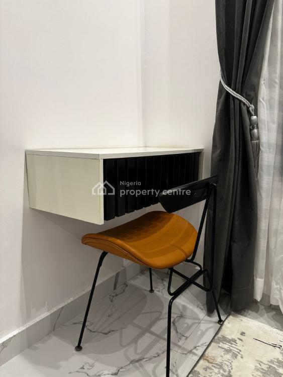 2 Bedrooms Smart Apartment, Lekki Phase 1, Lekki, Lagos, Flat / Apartment Short Let