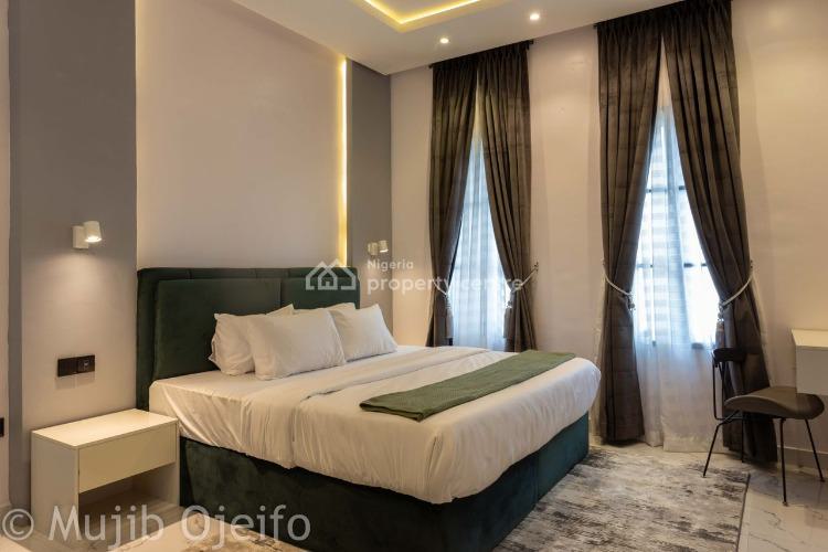 Exquisite Taste 2 Bedrooms, Lekki Phase 1, Lekki, Lagos, Flat / Apartment Short Let