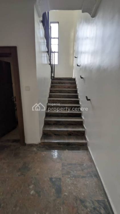 Well Renovated 5 Bedroom Fully Detached  with 3 Room Bq, Maitama District, Abuja, Detached Duplex for Rent