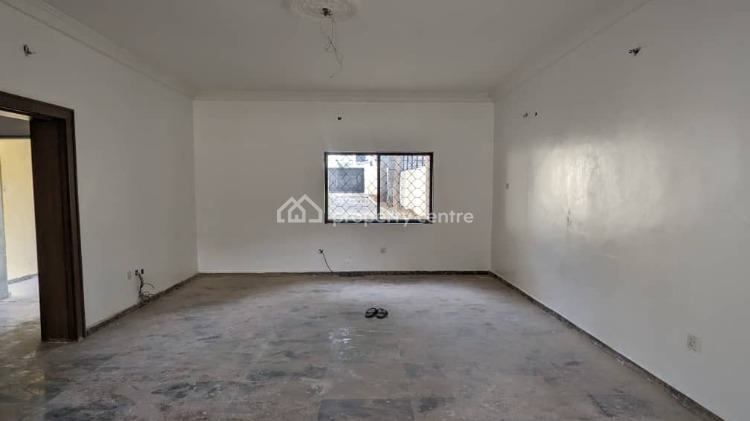 Well Renovated 5 Bedroom Fully Detached  with 3 Room Bq, Maitama District, Abuja, Detached Duplex for Rent