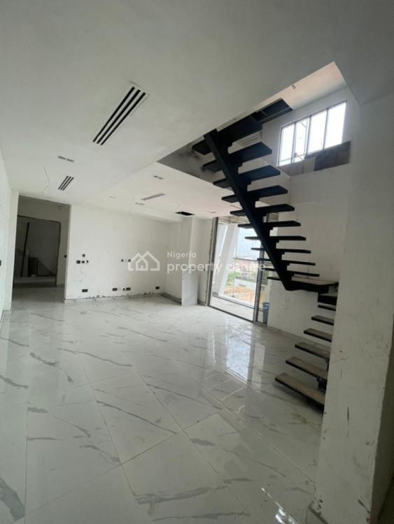 Luxurious 3 Bedrooms Apartment Flat with a Bq, Lekki, Lagos, Flat / Apartment for Sale