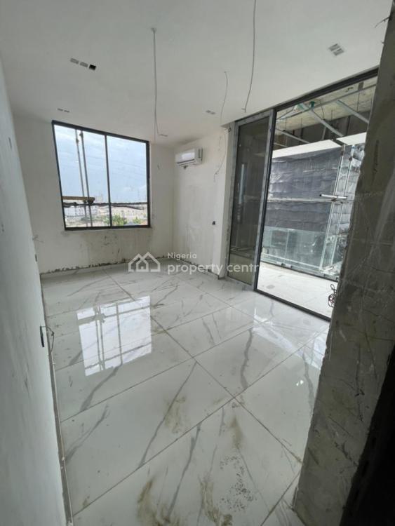 Luxurious 3 Bedrooms Apartment Flat with a Bq, Lekki, Lagos, Flat / Apartment for Sale