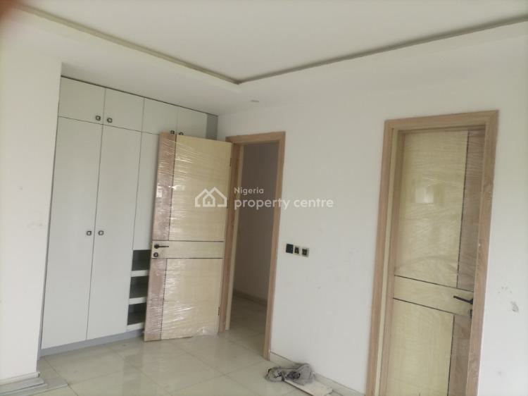 3 Bedrooms Newly Built Serviced Flats, Off Admiralty Way, Lekki Phase 1, Lekki, Lagos, Flat / Apartment for Sale