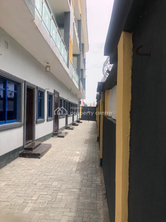 Luxury Sweet Room and Parlor, Standard Room and Parlor Very Spacious, Orchid Road, Lekki, Lagos, Mini Flat (room and Parlour) for Rent