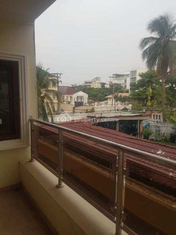 3 Bedrooms Luxury Block of Flats, Off Bourdillon, Ikoyi, Lagos, Flat / Apartment for Sale