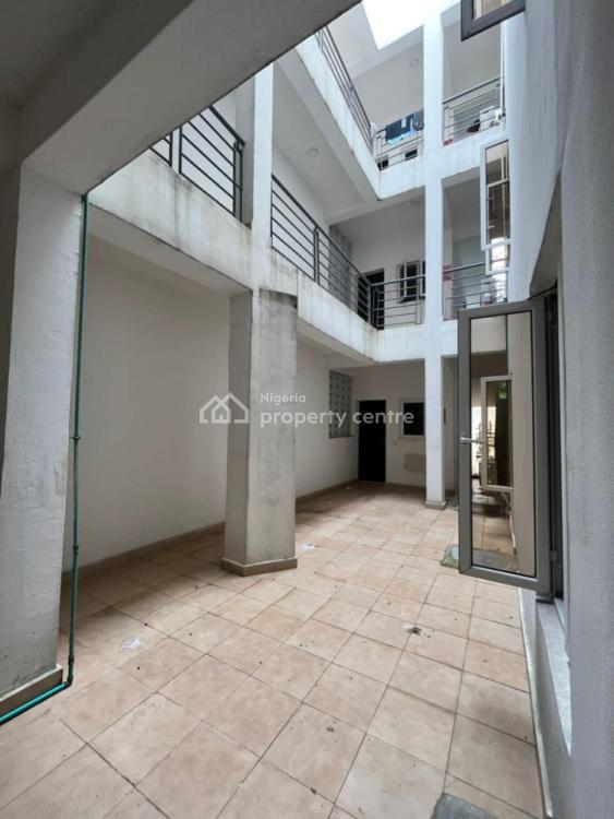 For Rent Fully Serviced 3 Bedroom Apartment With A Room Boys Quarter, With Swil, Banana Island