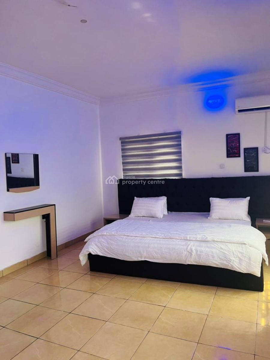 Well Furnished One Bedroom Apartment, Francis Akinjide Close, Jabi, Abuja, Flat / Apartment Short Let