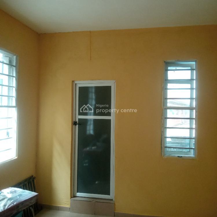 Executive and Luxury Self Contained Room, Ishaga Road, Via Luth, Surulere, Lagos, Self Contain (single Rooms) for Rent