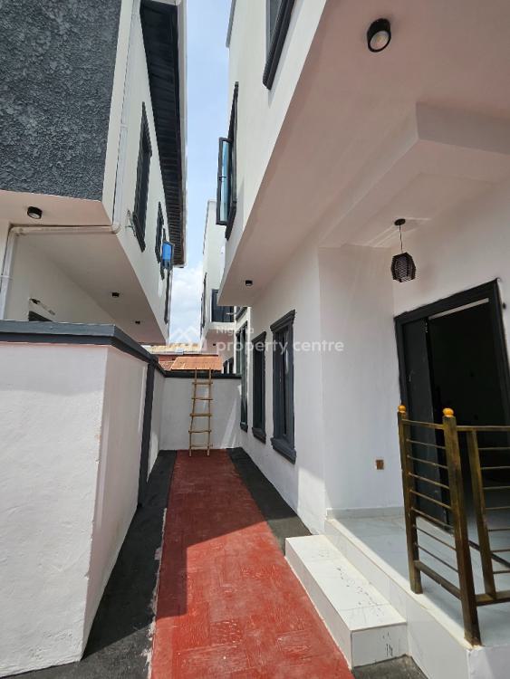 4 Bedroom Semi Detached Duplex, Isheri, Gra Phase 1, Magodo, Lagos, Semi-detached Duplex for Sale