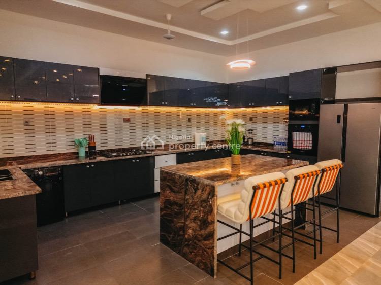Luxury 2 Bedroom Apartment with Swimming Pool, Gym and Rooftop Lounge, Lekki Phase 1, Lekki, Lagos, Flat / Apartment Short Let