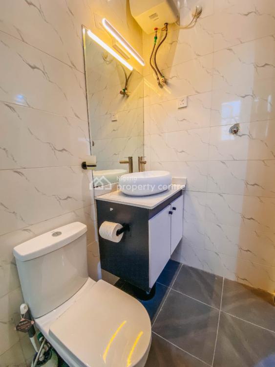 Luxury 2 Bedroom Apartment with Swimming Pool, Gym and Rooftop Lounge, Lekki Phase 1, Lekki, Lagos, Flat / Apartment Short Let