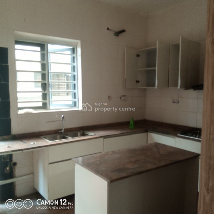 Nice 3 Bedrooms Terraced Duplex with Bq, Close to Abraham Adesanya Estate, Lekki Phase 2, Lekki, Lagos, Terraced Duplex for Rent