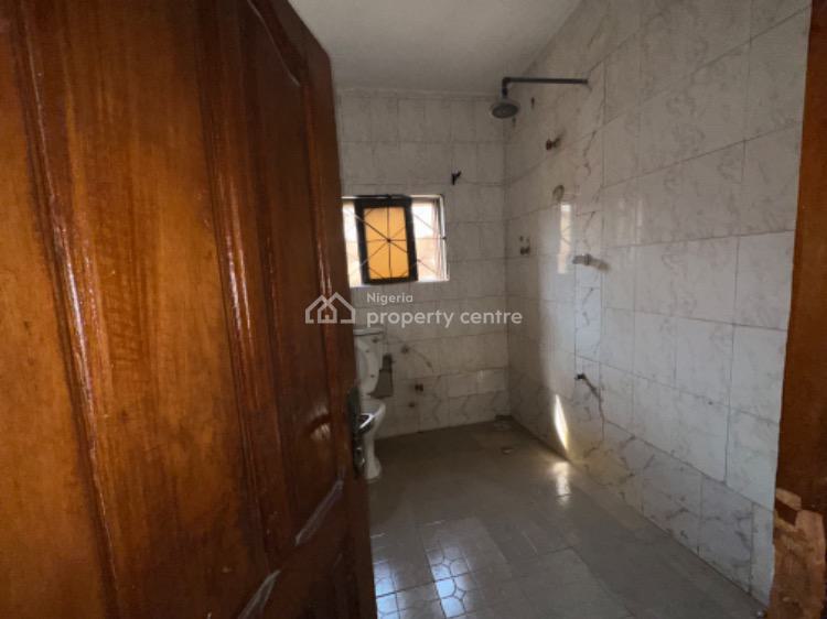 3 Bedrooms Flat, Off International Airport Road, Ajao Estate, Isolo, Lagos, Flat / Apartment for Rent