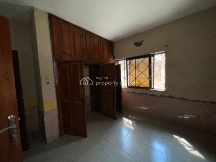 3 Bedrooms Flat, Off International Airport Road, Ajao Estate, Isolo, Lagos, Flat / Apartment for Rent