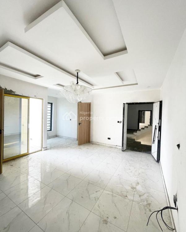 2 Bedroom Serviced Apartment, Ologolo, Lekki, Lagos, Block of Flats for Sale