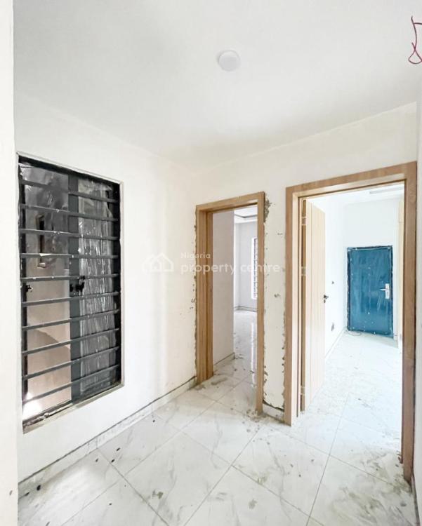 2 Bedroom Serviced Apartment, Ologolo, Lekki, Lagos, Block of Flats for Sale