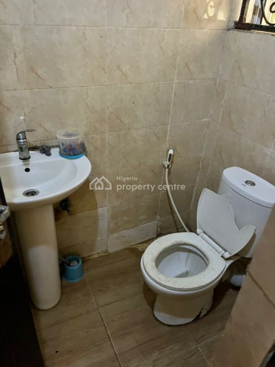 Self Contained Room, Ikeja Gra, Ikeja, Lagos, Flat / Apartment for Rent