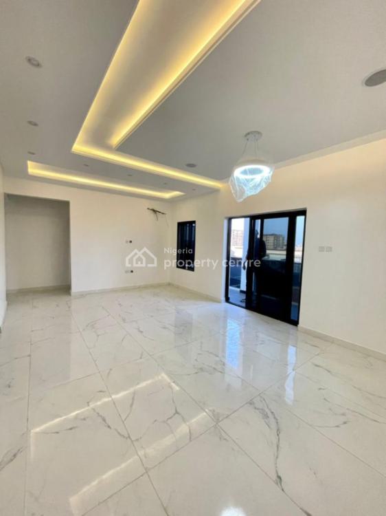 Exceptionally Finished 3 Bedroom Apartment, Lekki Phase 1, Lekki, Lagos, Flat / Apartment for Sale