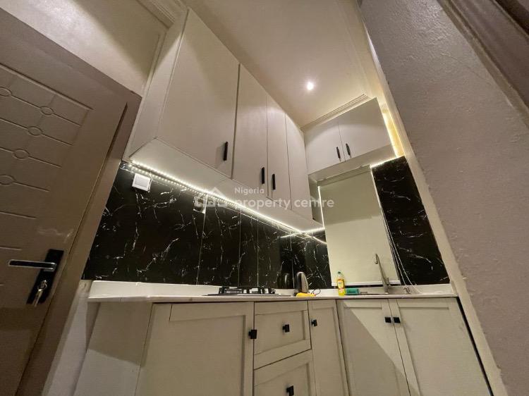1 Bedroom Luxury Apartment, Off Admiralty Way, Lekki Phase 1, Lekki, Lagos, Flat / Apartment Short Let