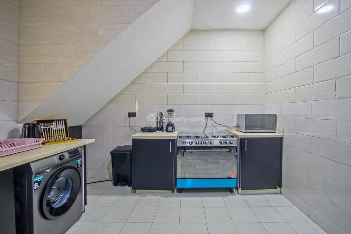 Luxury 4 Bedrooms Masionette with Swimming Pool, Ikoyi, Lagos, Flat / Apartment Short Let