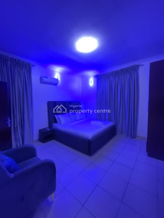 Luxury 3 Bedroom Apartment, Osapa, Lekki, Lagos, Flat / Apartment Short Let