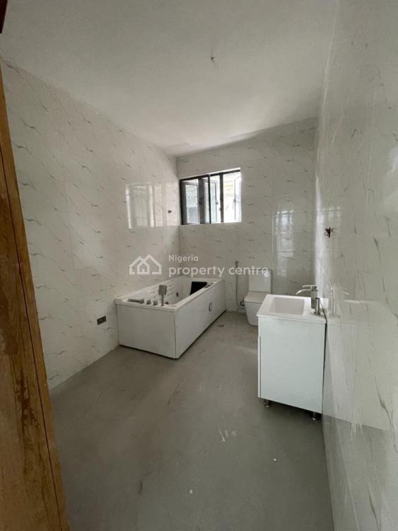 6 Bedroom Detached House with Massive Swimming Pool;, Royal Garden Estate, Lekki, Lagos, Detached Duplex for Sale
