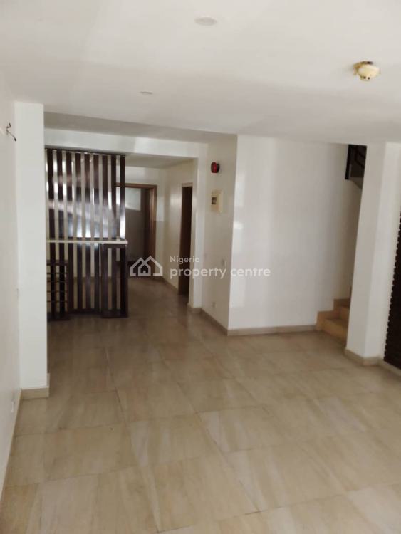 Available 4 Bedrooms Maisonette, Ologolo, Lekki, Lagos, House for Rent