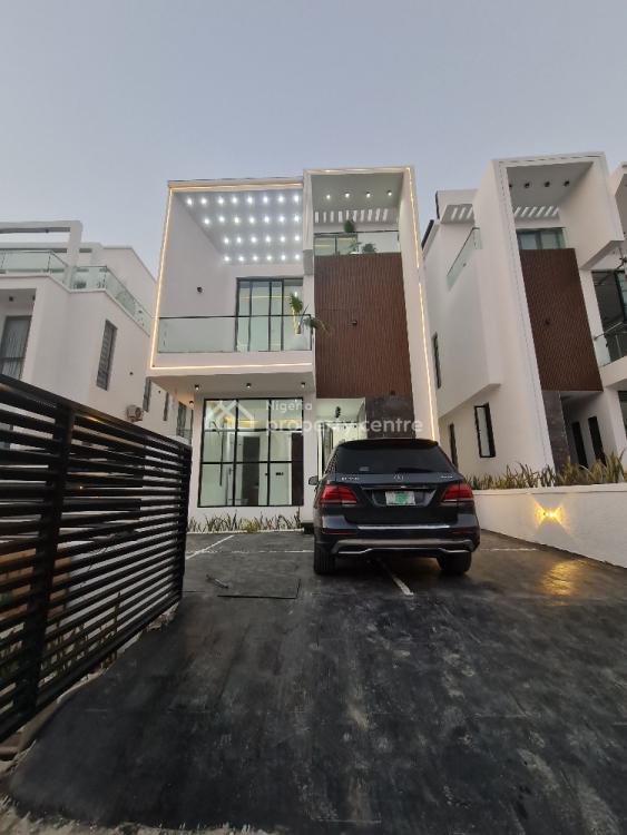 For Sale Luxury 5 Bedroom House, Osapa, Lekki, Lagos 5 Beds, 5 Baths