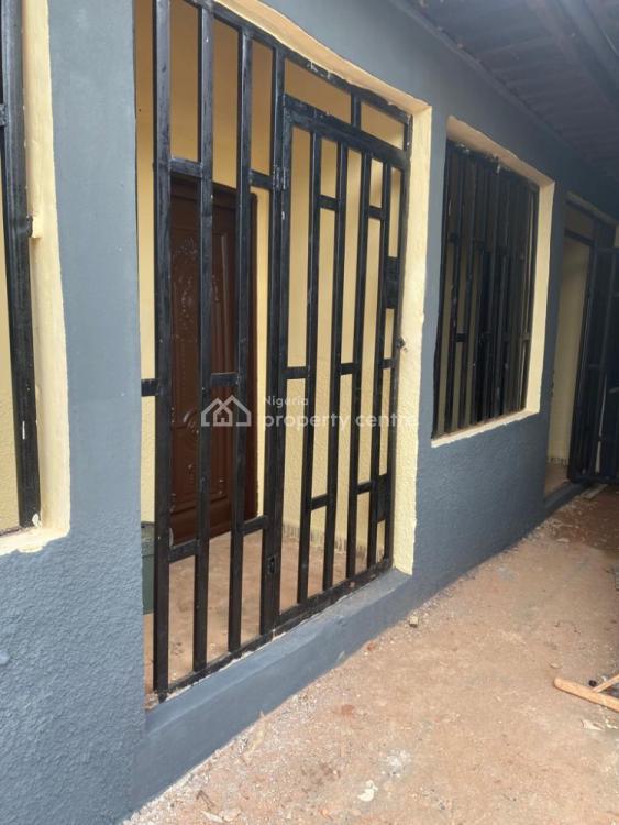 11 Completed Selfcontain, Upper Ojo Street, Ihumudumu Ekpoma,, Esan West, Edo, Hostel for Sale