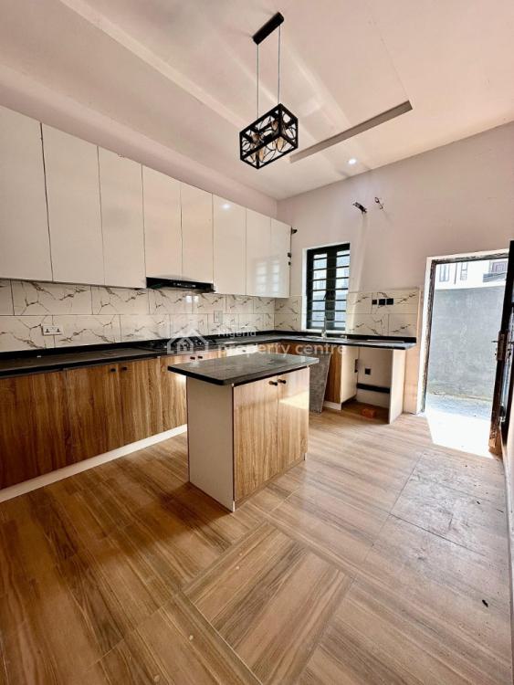 Luxury House, Lekki Phase 2, Lekki, Lagos, Terraced Duplex for Sale