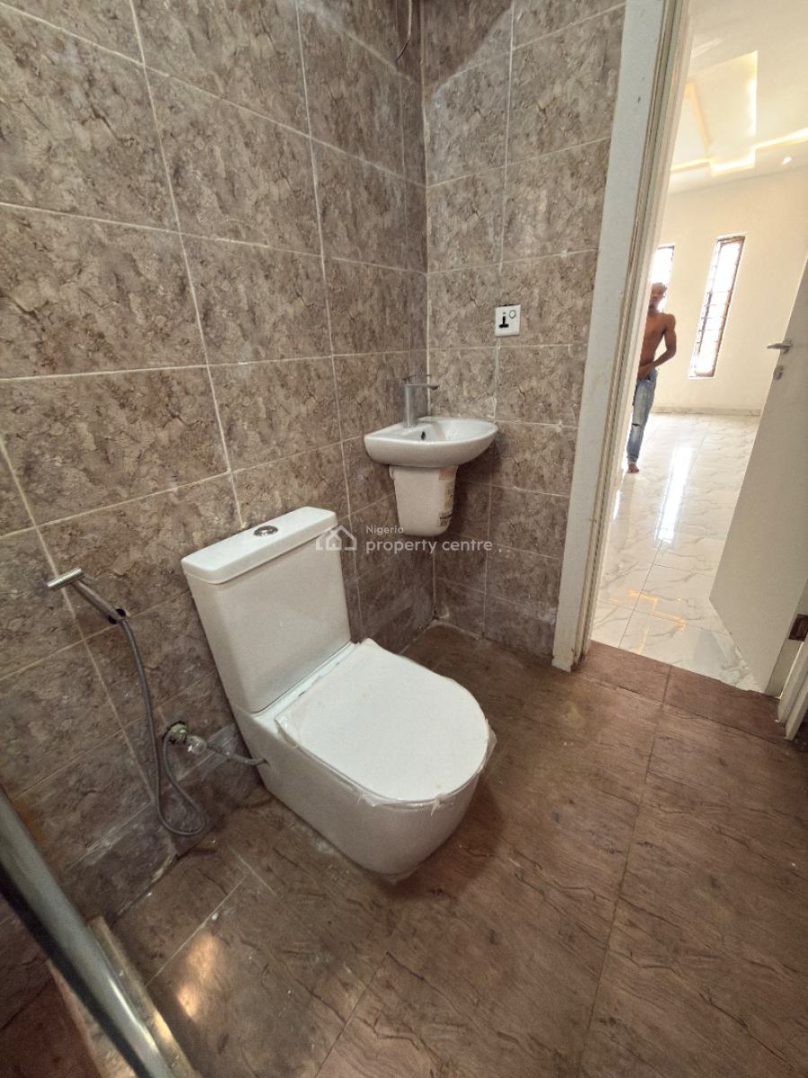 Exquisite 2 Bedroom Terrace Duplexes with Bq, Bera Estate, Chevron Drive, Lekki, Lagos, Terraced Duplex for Sale