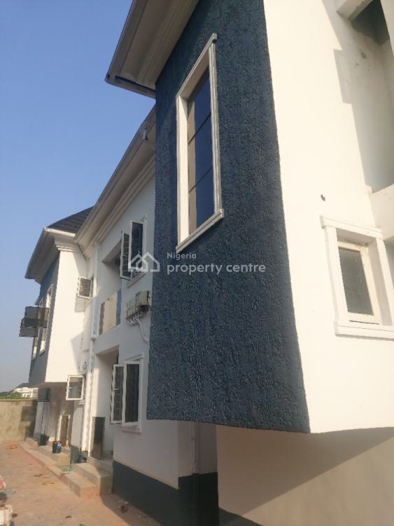 Luxury 2 Bedroom Flat, Lekki Phase 2, Lekki, Lagos, Flat / Apartment for Rent
