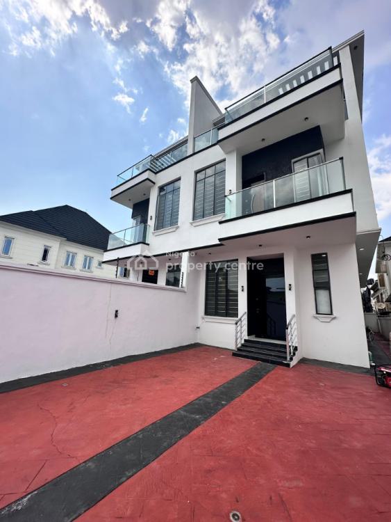 For Sale Luxury House, Agungi, Lekki, Lagos 5 Beds, 5 Baths
