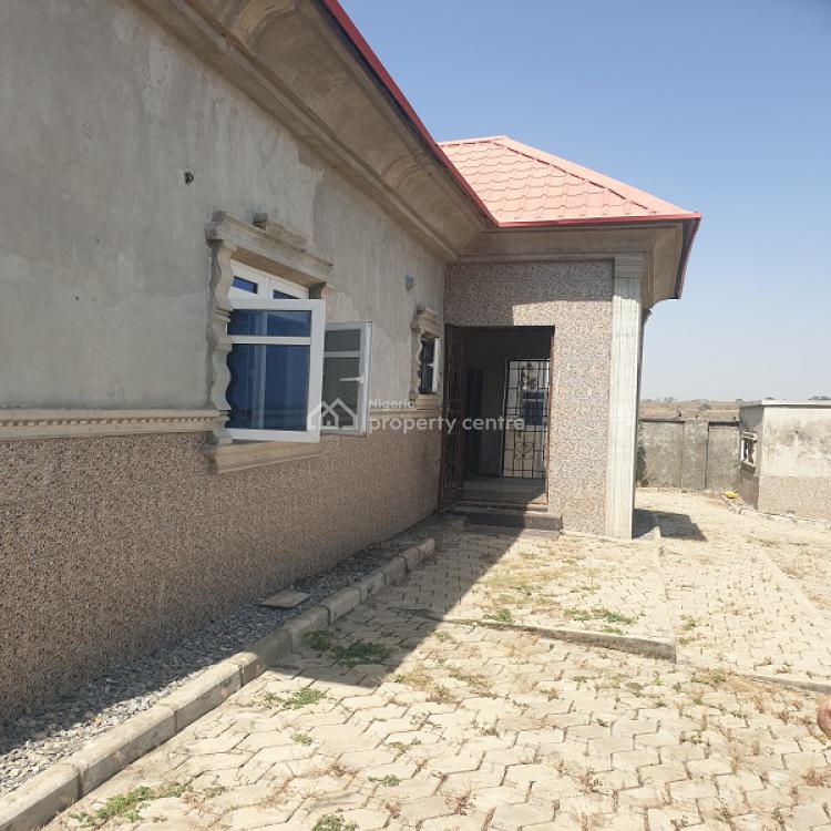 For Sale 3 Bedrooms Bungalow, Orozo District, Orozo, Abuja 3 Beds